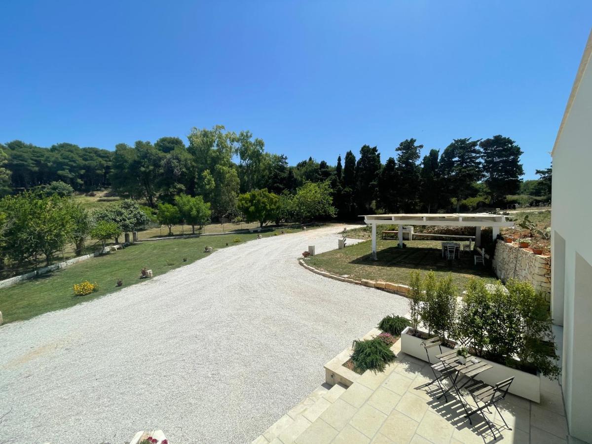 Anna Maria Villa *