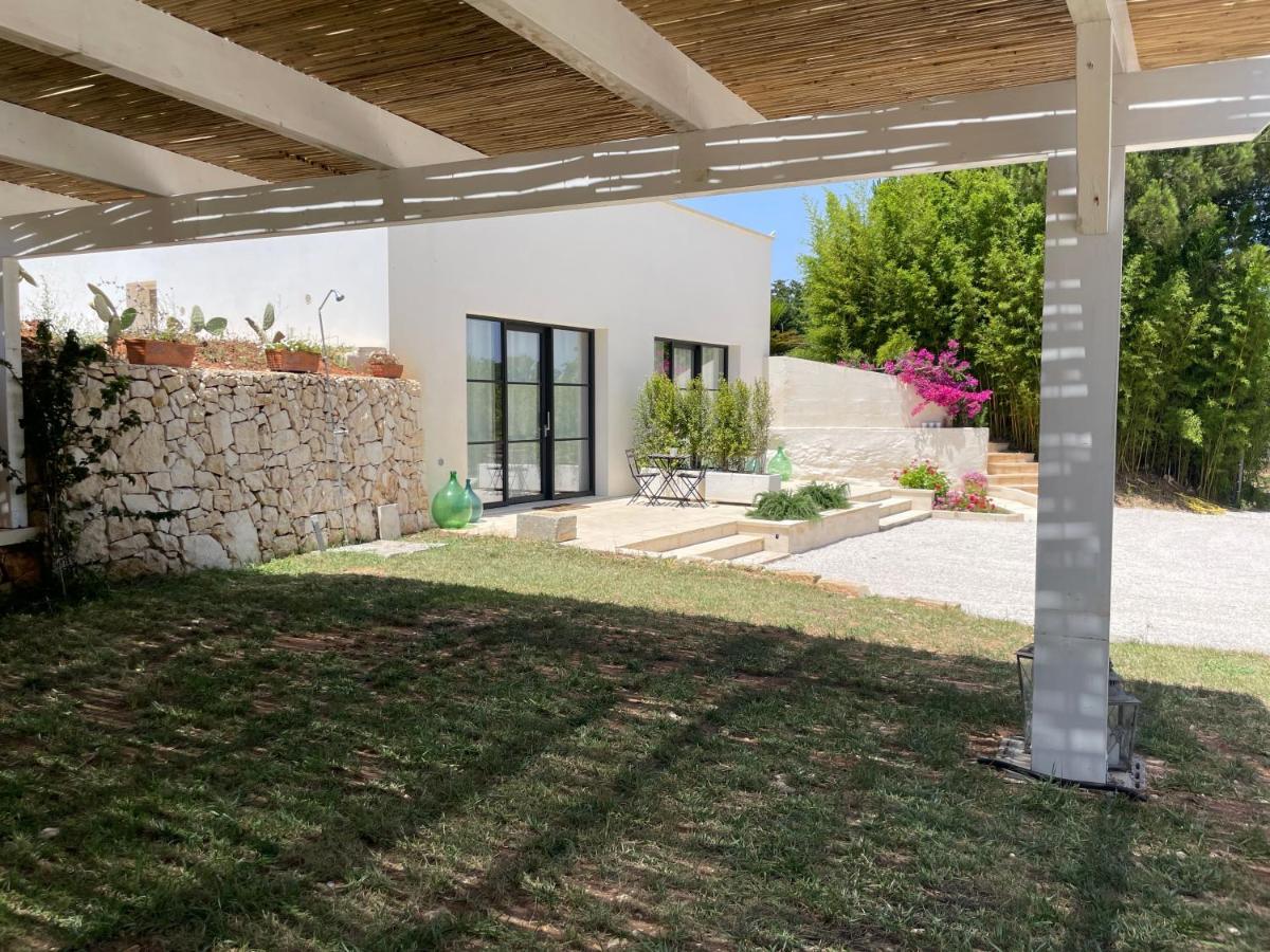 Anna Maria Villa *